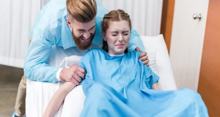 Fa causa all’ospedale perchè traumatizzato dal parto della moglie