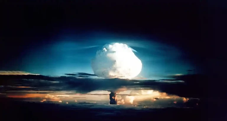 Stati Uniti e Russia riprendono i test nucleari, che succede