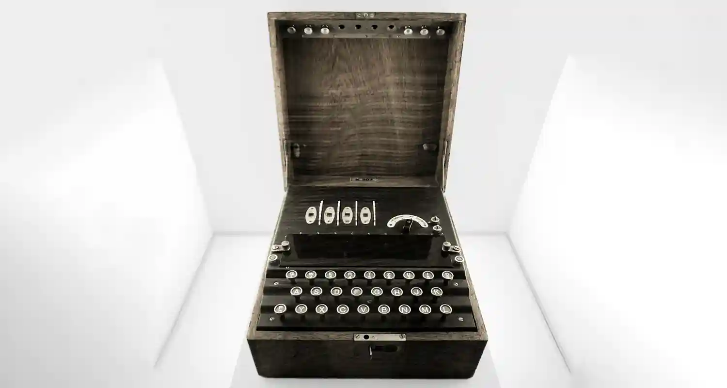 Imitation Game conosci la vera storia di Enigma la macchina dei nazisti