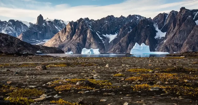 Il ghiaccio della Groenlandia si sta sciogliendo ad un ritmo assurdo