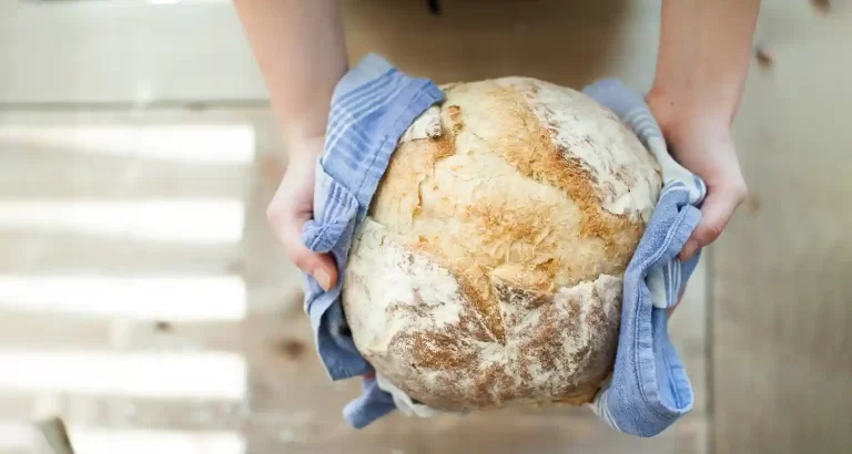 Nutrizionisti sfatano il mito che il pane fa gonfiare