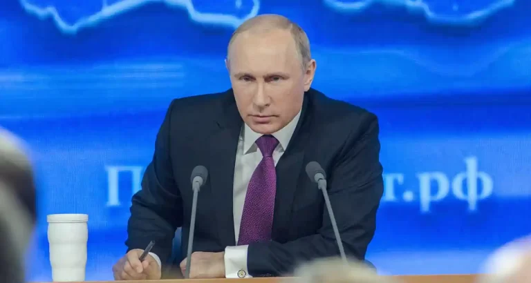 Putin scherza su un attacco a sorpresa degli Stati Uniti