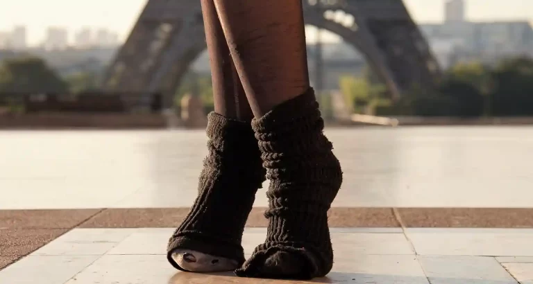 Un sondaggio rivela che le persone portano gli stessi calzini per settimane