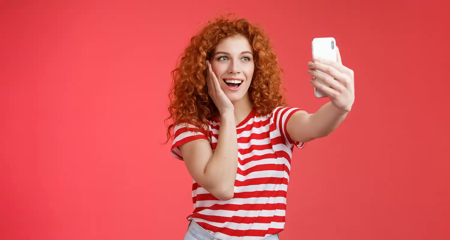 La Generazione Z si sottopone a Botox per fare selfie perfetti
