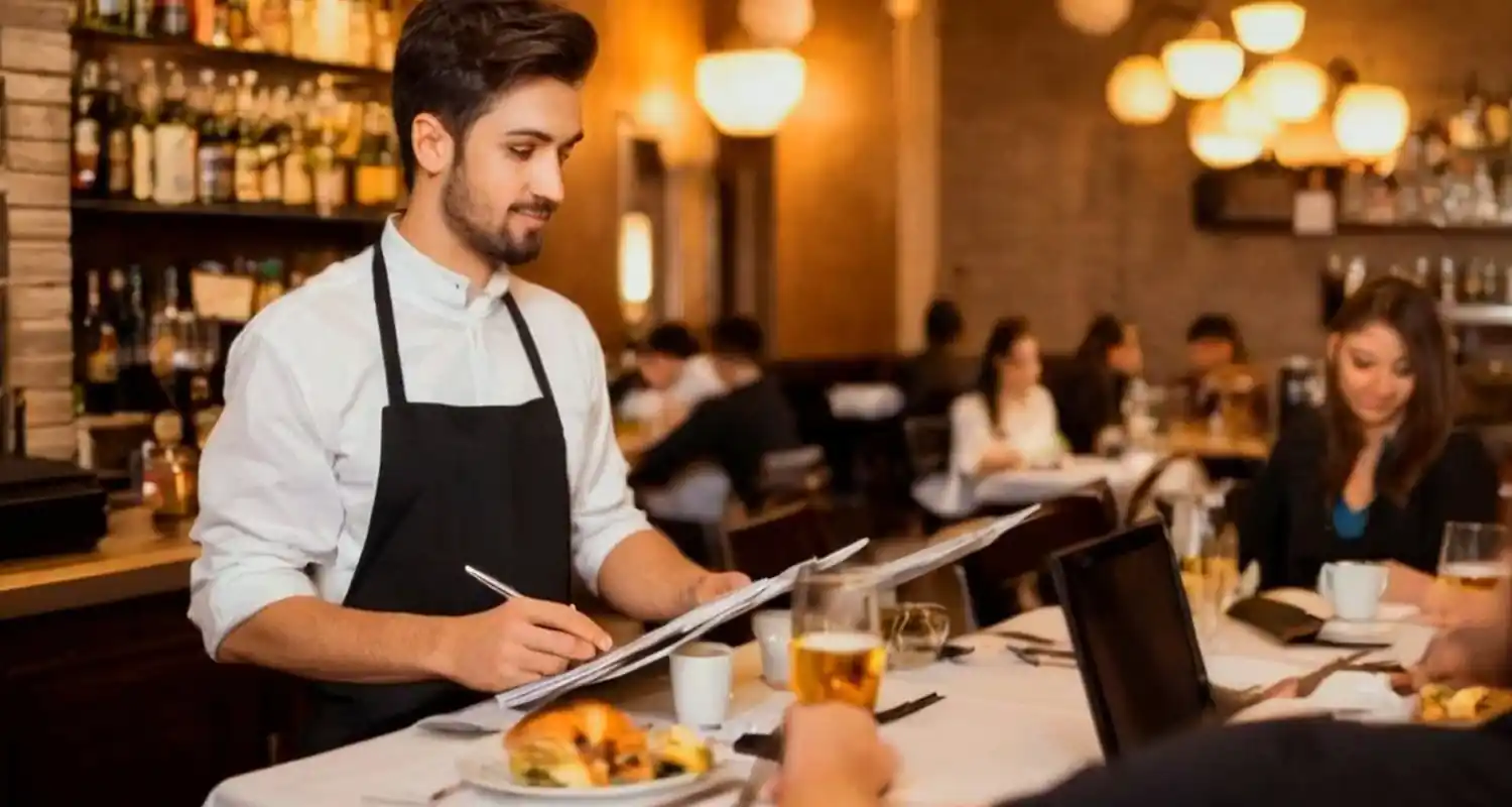 Licenziati il primo giorno di lavoro gli episodi virali sul web