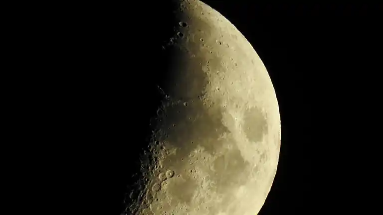 Resta ancora ignota l’origine della Luna