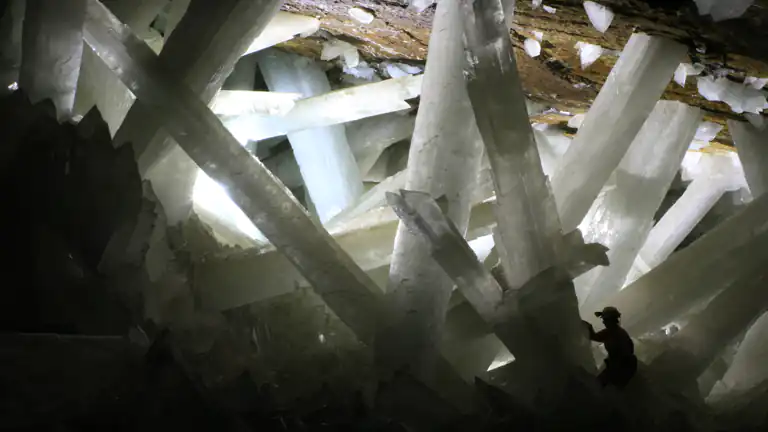 La Foresta di Cristallo: Le Straordinarie Grotte di Naica in Messico