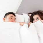 Scorreggiare davanti al partner rafforza la relazione