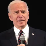 Joe Biden rompe il silenzio sui misteriosi droni che hanno invaso gli USA