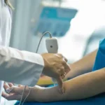 Si risveglia dopo un ictus parlando italiano il caso straordinario di Althia Bryden