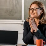 Elon Musk avvisa Gli insegnanti sono in pericolo con intelligenza artificiale