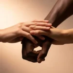 Scopri il significato di questa unione a tre