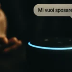 Alexa Echo Dot in primo piano