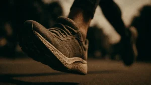 Clienti fanno una class action contro delle scarpe rumorose