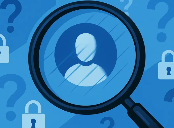 Icona lente ingrandimento con il logo di Facebook