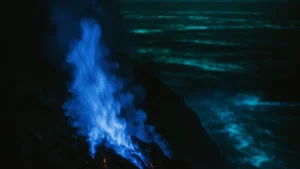 Primo piano del vulcano Kawah Ijen in Indonesia