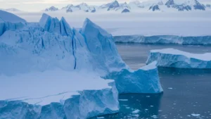 Mondi Sommersi nel Ghiaccio