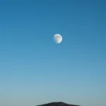 perche-la-luna-si-vede-di-giorno-spiegazione-scientifica