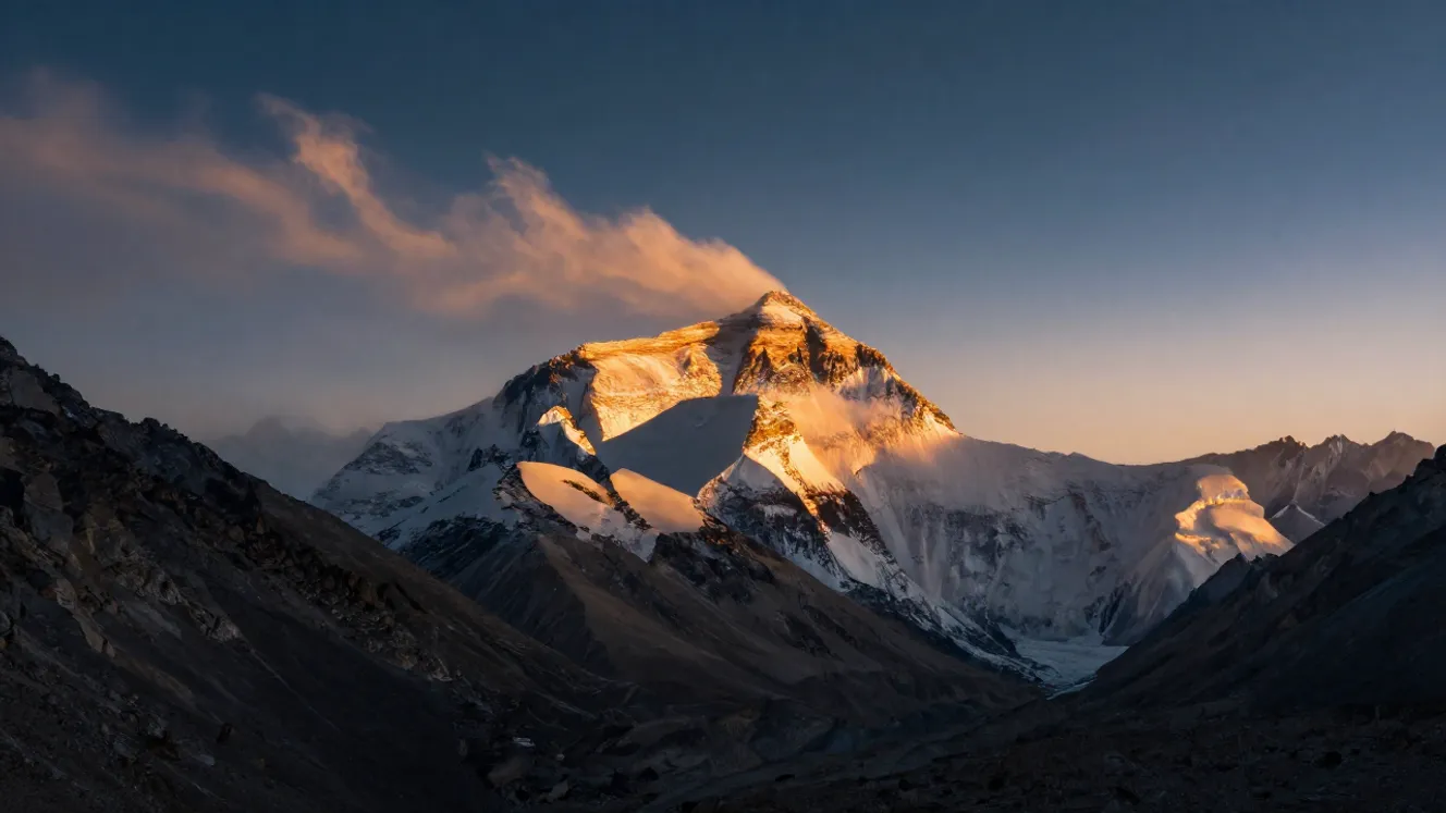 perche-monte-everest-continua-crescere-geologia