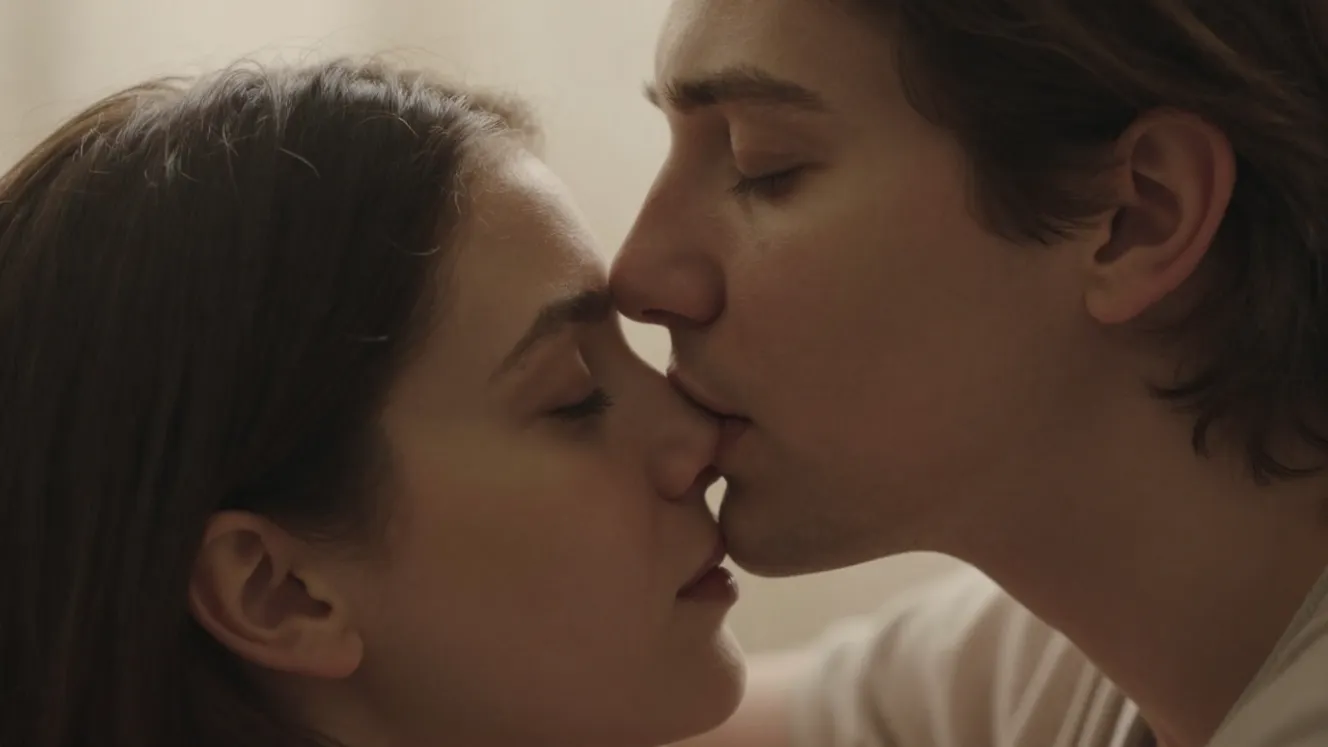 psicologia-bacio-sulla-fronte-significato-emotivo