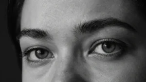 codice-comunicazione-non-verbale-sopracciglia-psicologia