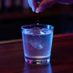 drink-spiking-guida-fenomeno-sicurezza-movida