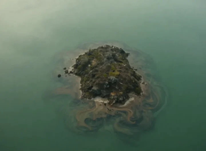 enigma-isola-fantasma-mar-caspio-geologia-mistero